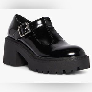 Black NWOT Madden Girl Mary Jane heels.